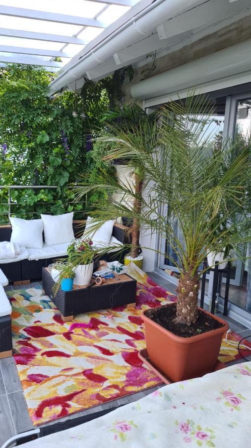 Cozy Room With A Beautiful Garden View Baunatal Bagian luar foto