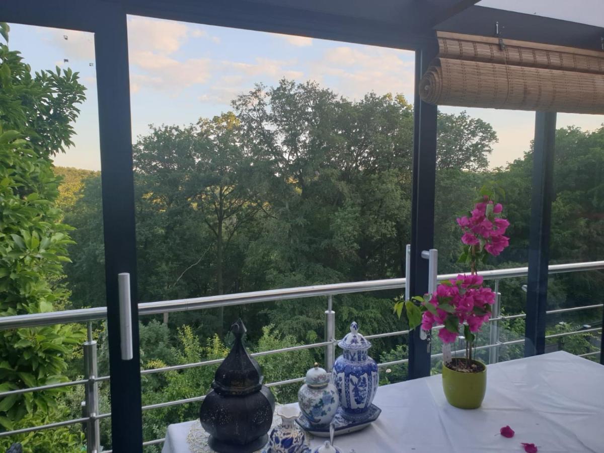 Cozy Room With A Beautiful Garden View Baunatal Bagian luar foto